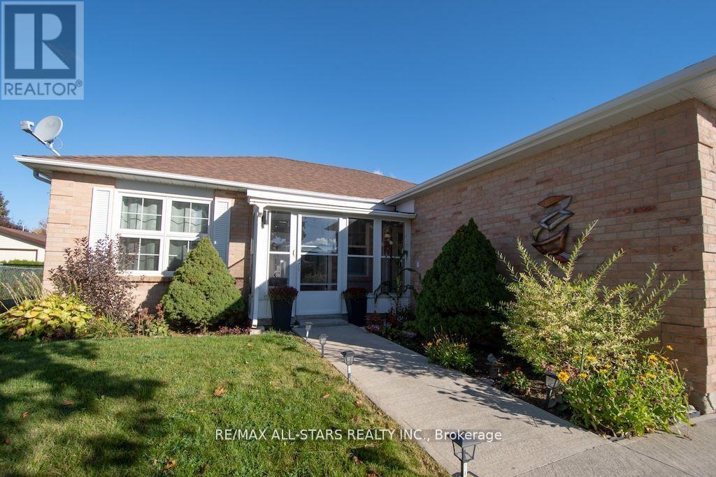 176 Elgin Street, Kawartha Lakes (Lindsay), Ontario  K9V 6B3 - Photo 2 - X13697924