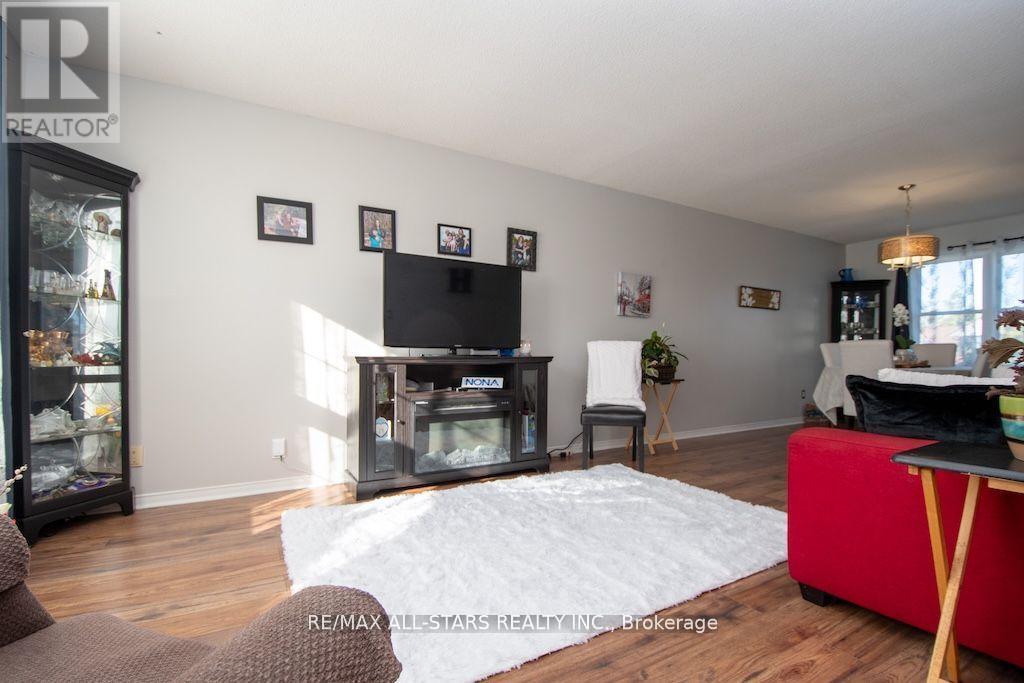 176 Elgin Street, Kawartha Lakes (Lindsay), Ontario  K9V 6B3 - Photo 9 - X13697924