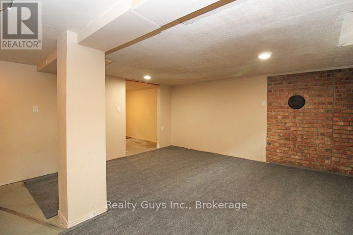 590 Mccannan Avenue, Peterborough (Town Ward 3), Ontario  K9J 4J6 - Photo 26 - X13698258