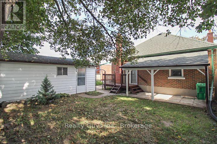 590 Mccannan Avenue, Peterborough (Town Ward 3), Ontario  K9J 4J6 - Photo 6 - X13698258