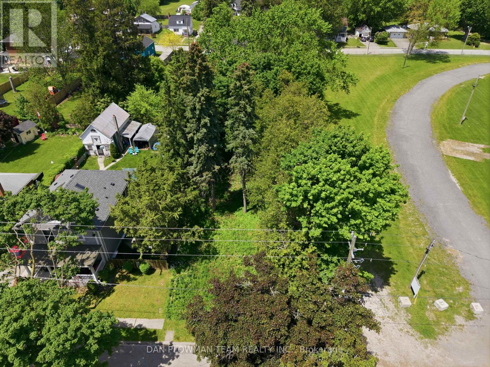 38 Park Street, Clarington (Orono), Ontario  L1B 1H2 - Photo 4 - E13698240