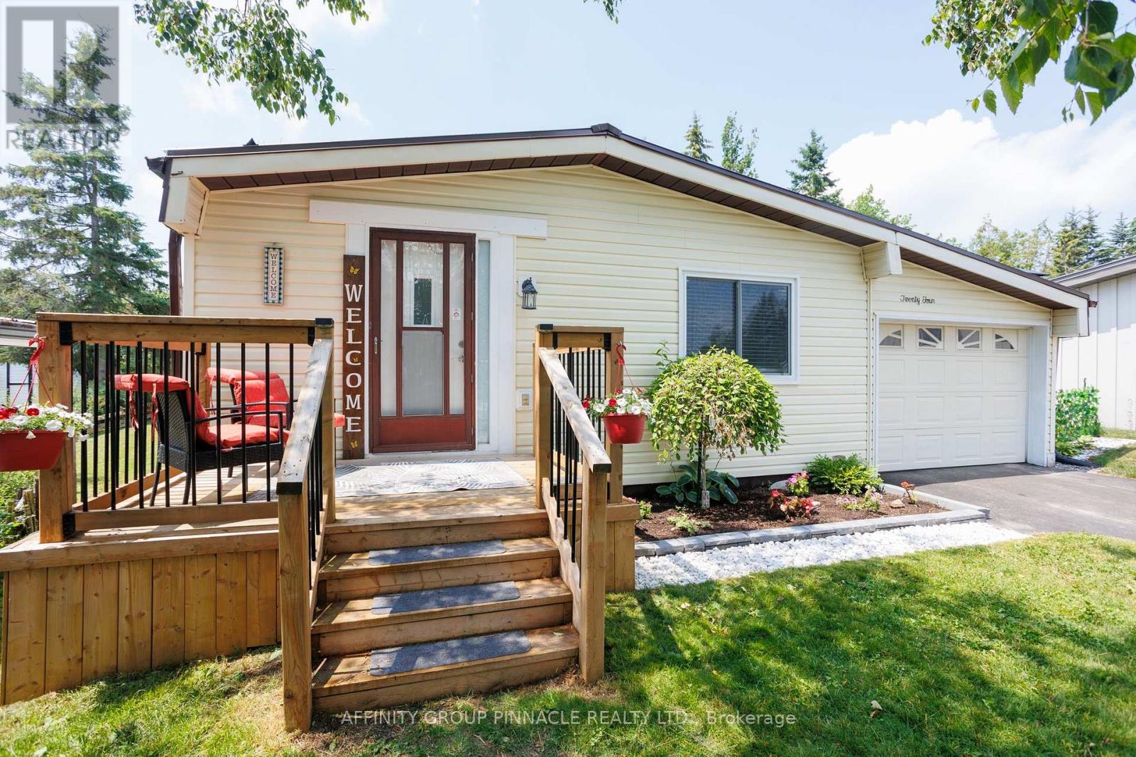 24 CIRCLE DRIVE, kawartha lakes (fenelon), Ontario