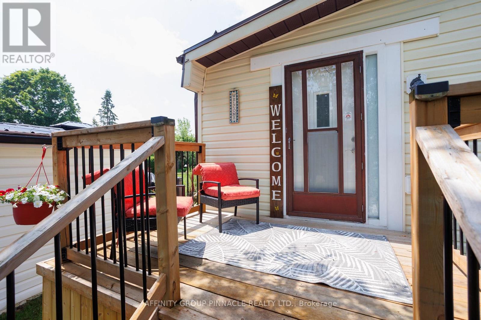 24 Circle Drive, Kawartha Lakes (Fenelon), Ontario  K9V 0H7 - Photo 2 - X13699474