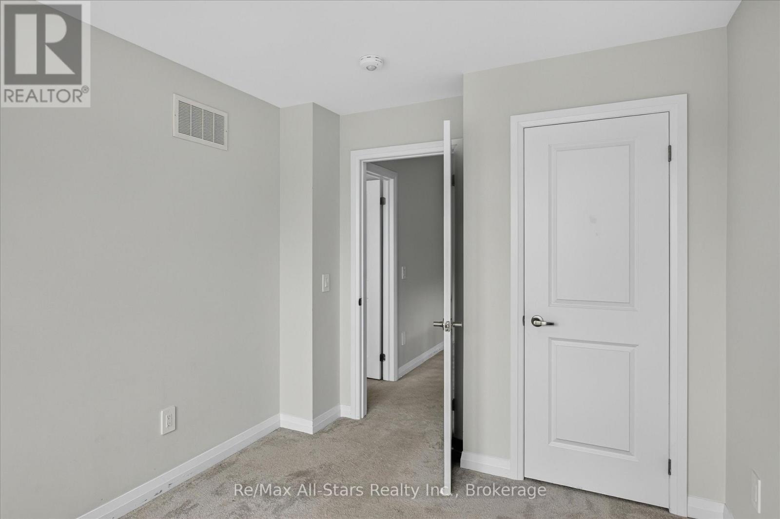 62 Corley Street, Kawartha Lakes (Lindsay), Ontario  K9V 6C2 - Photo 23 - X13699502