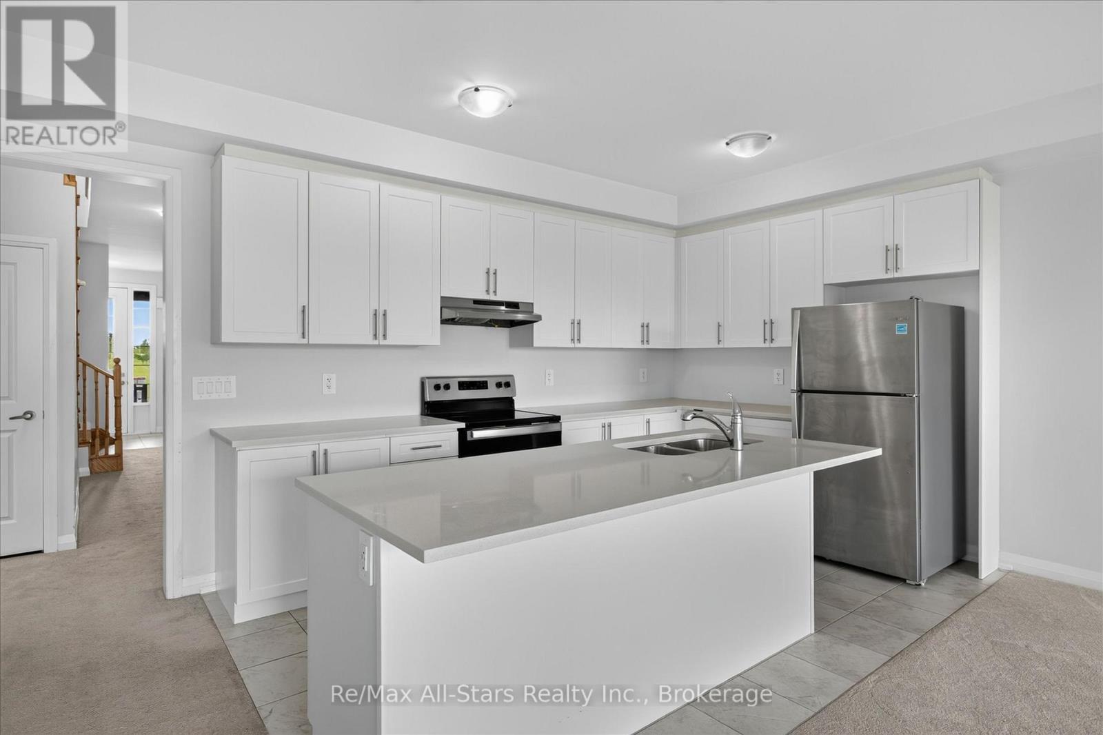 62 Corley Street, Kawartha Lakes (Lindsay), Ontario  K9V 6C2 - Photo 5 - X13699502