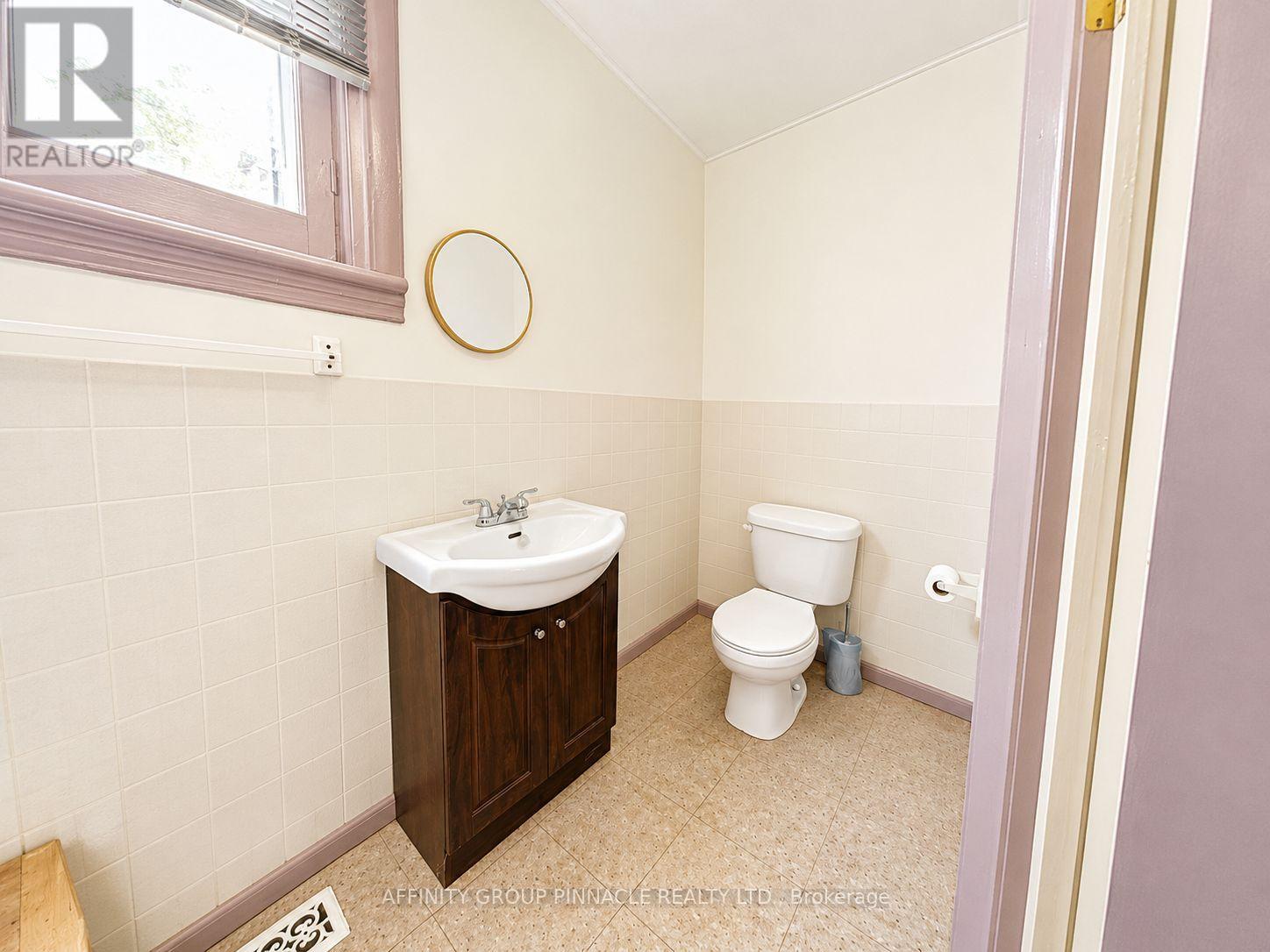 221 Kent Street W, Kawartha Lakes (Lindsay), Ontario  K9V 2Z1 - Photo 14 - X13699648