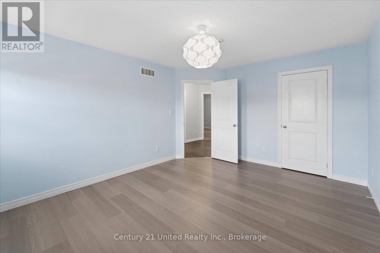 262 Bowen Drive, Peterborough (Northcrest Ward 5), Ontario  K9H 0B8 - Photo 33 - X13699652