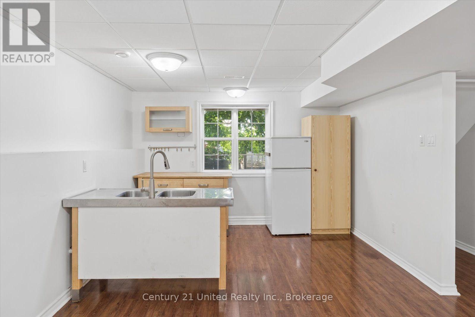 262 Bowen Drive, Peterborough (Northcrest Ward 5), Ontario  K9H 0B8 - Photo 35 - X13699652