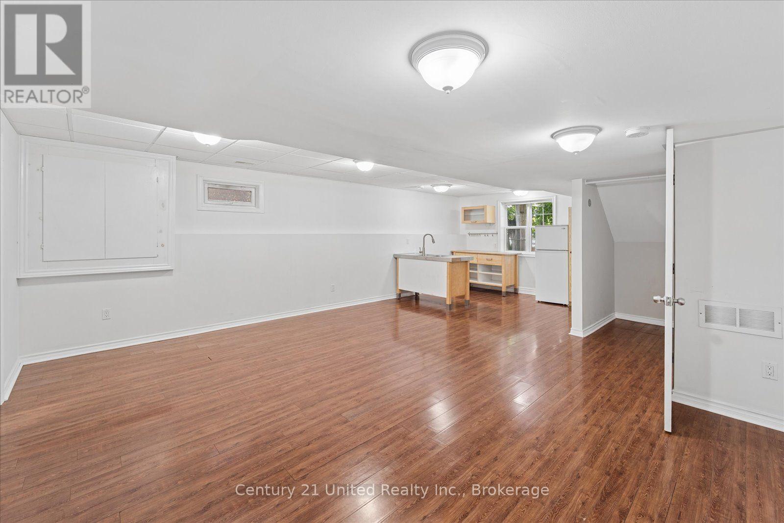 262 Bowen Drive, Peterborough (Northcrest Ward 5), Ontario  K9H 0B8 - Photo 37 - X13699652