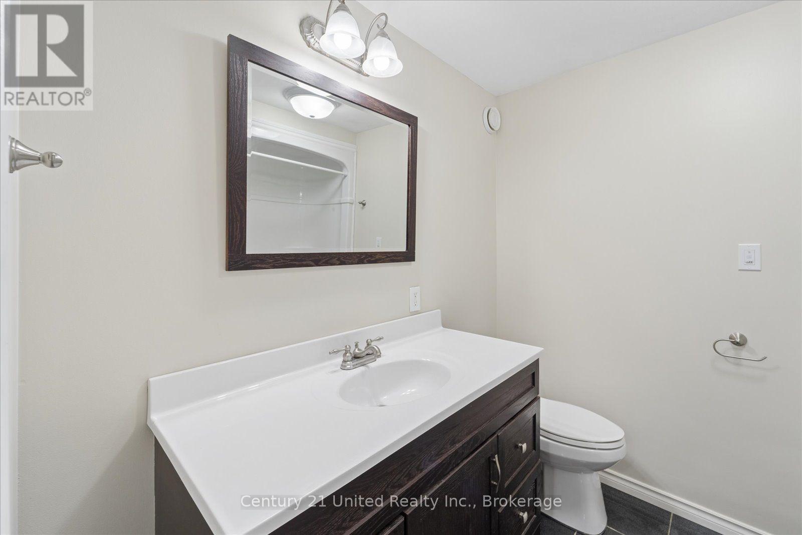 262 Bowen Drive, Peterborough (Northcrest Ward 5), Ontario  K9H 0B8 - Photo 43 - X13699652