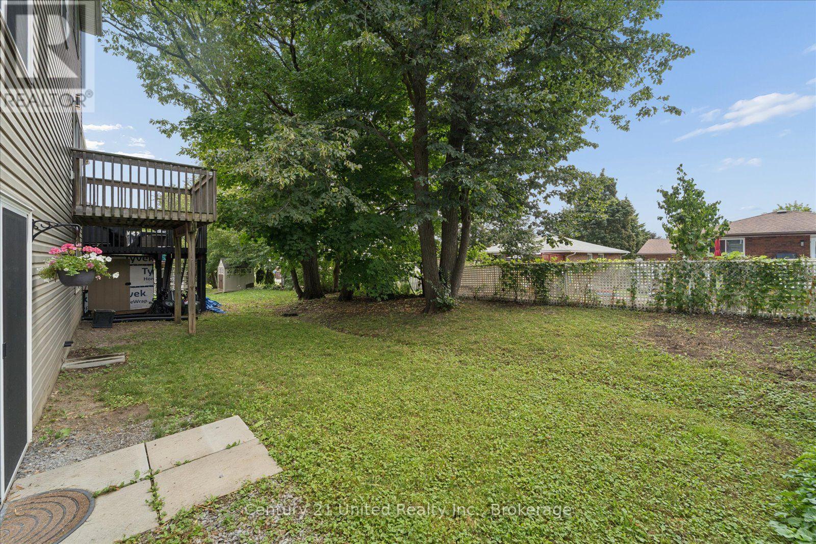 262 Bowen Drive, Peterborough (Northcrest Ward 5), Ontario  K9H 0B8 - Photo 48 - X13699652