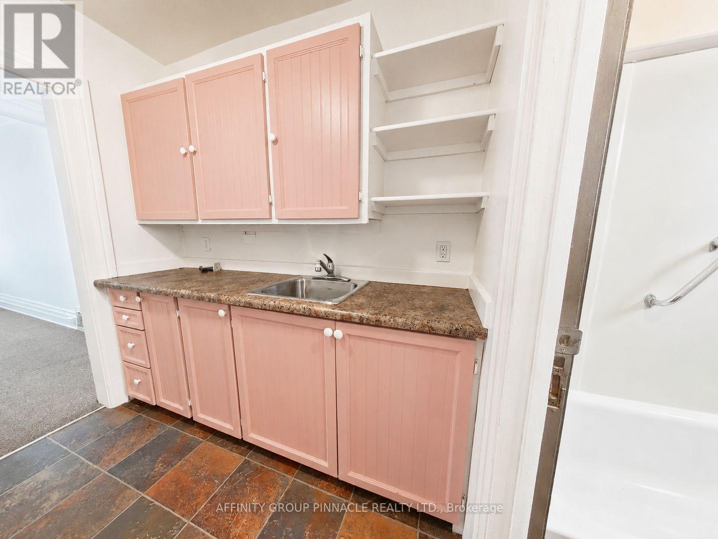 221 Kent Street W, Kawartha Lakes (Lindsay), Ontario  K9V 2Z1 - Photo 34 - X13699668