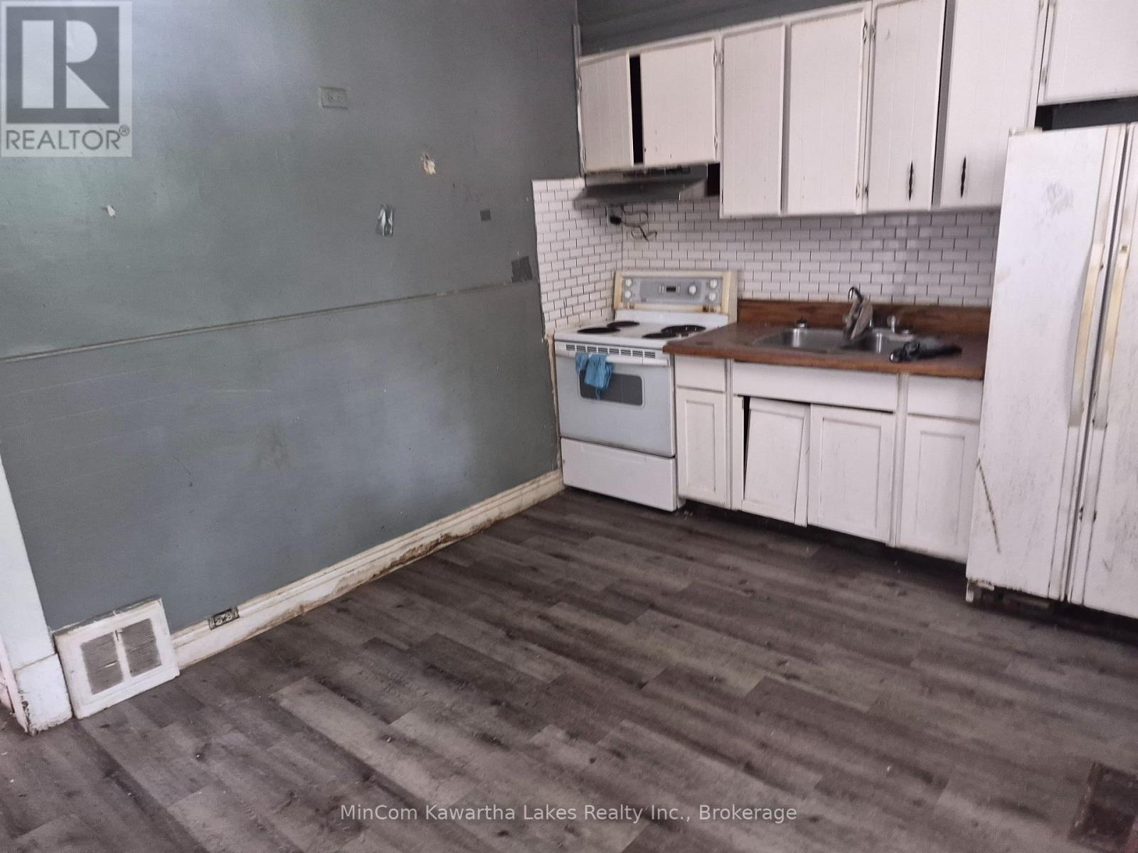 467 Albert Street, Peterborough (Town Ward 3), Ontario  K9J 4N6 - Photo 12 - X13700212