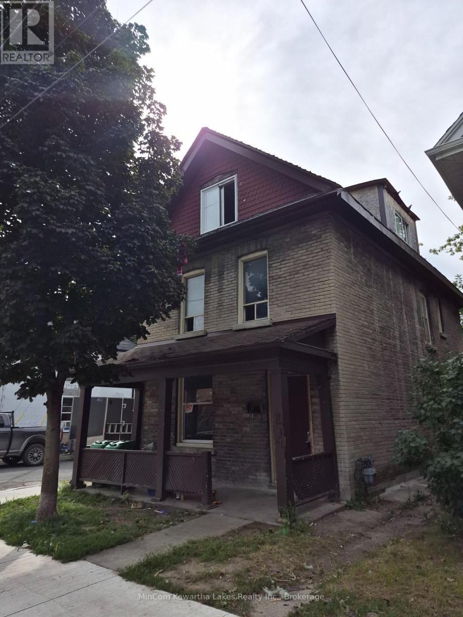467 Albert Street, Peterborough (Town Ward 3), Ontario  K9J 4N6 - Photo 2 - X13700212