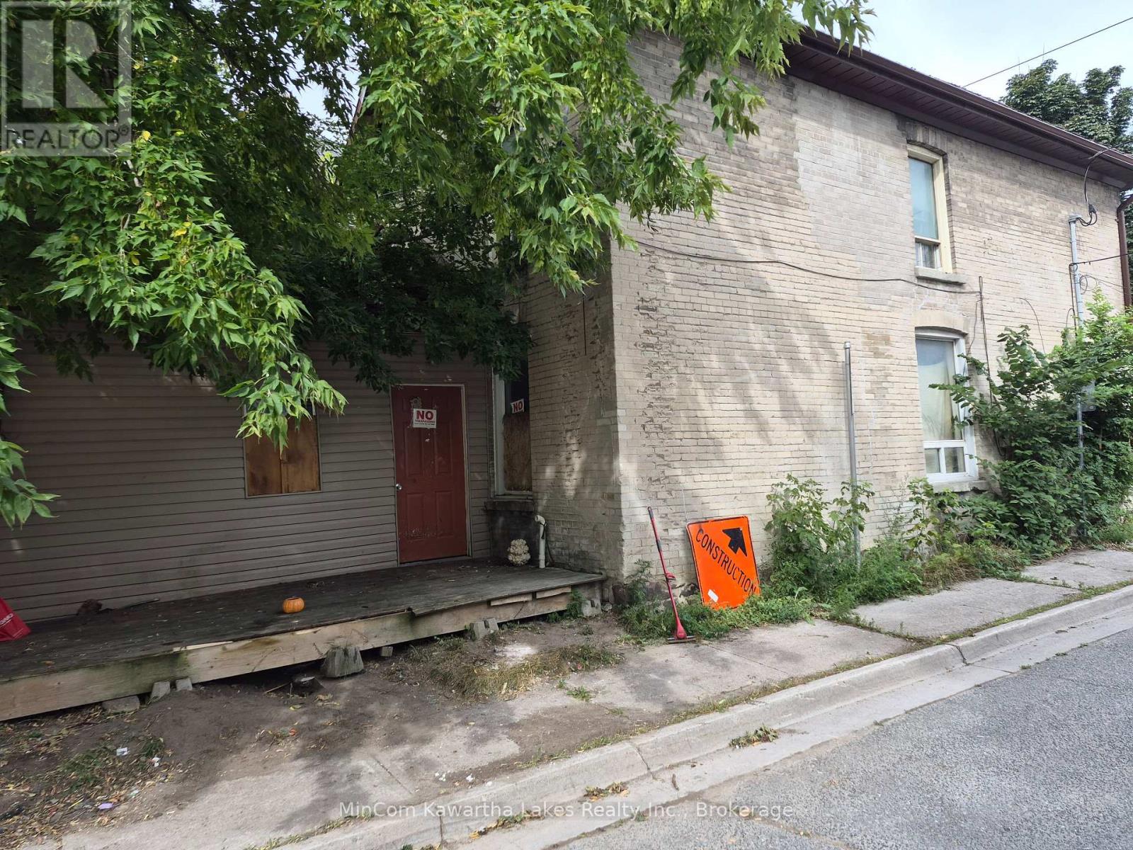 467 Albert Street, Peterborough (Town Ward 3), Ontario  K9J 4N6 - Photo 3 - X13700212