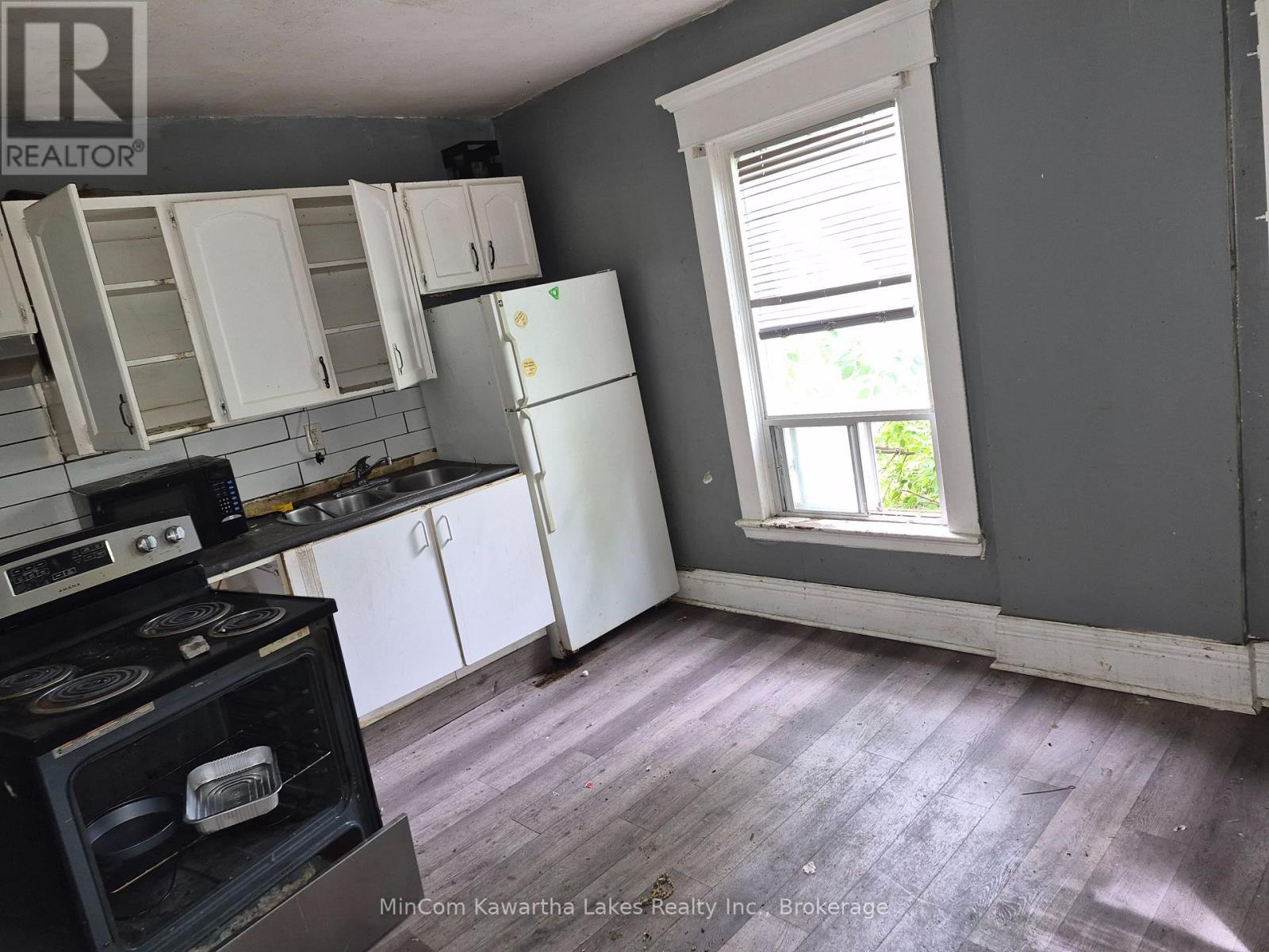 467 Albert Street, Peterborough (Town Ward 3), Ontario  K9J 4N6 - Photo 9 - X13700212