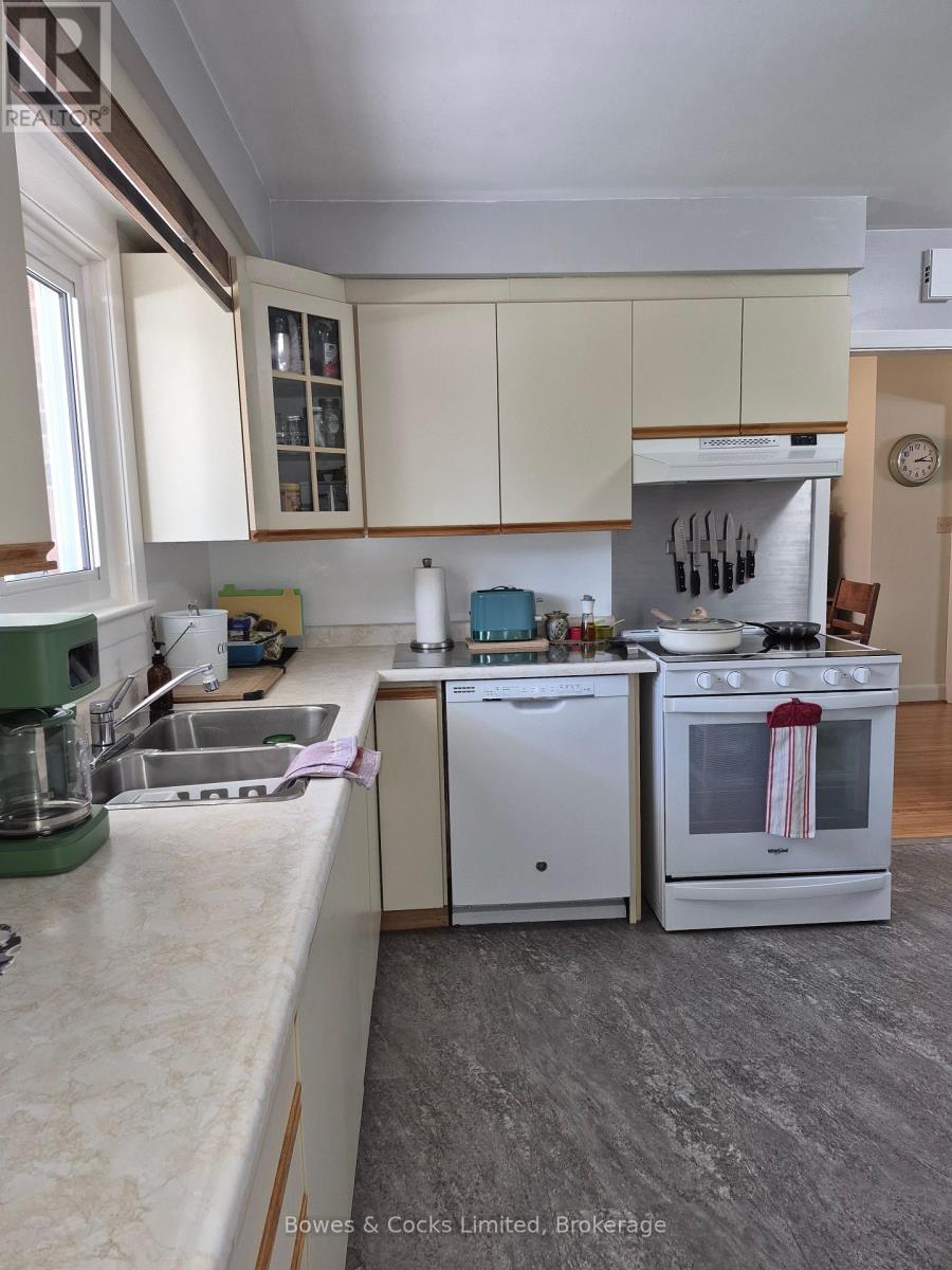 101 Russell Street, Kawartha Lakes (Lindsay), Ontario  K9V 2X5 - Photo 8 - X13700356