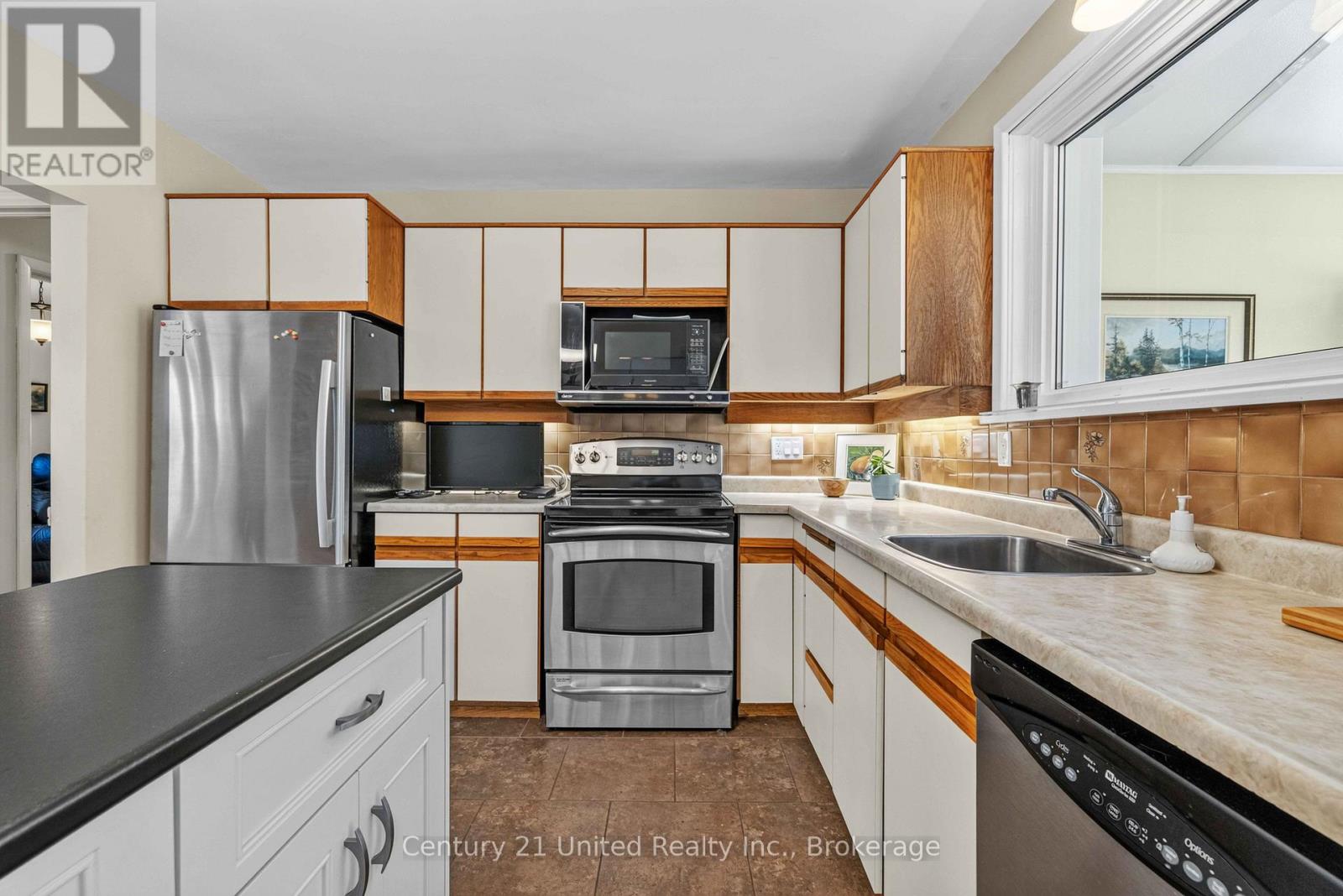 122 Earlwood Drive, Peterborough (Monaghan Ward 2), Ontario  K9J 6B6 - Photo 17 - X13700786
