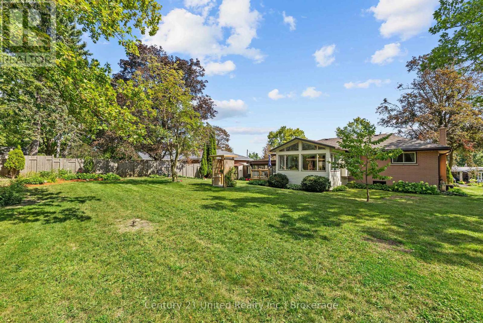 122 Earlwood Drive, Peterborough (Monaghan Ward 2), Ontario  K9J 6B6 - Photo 6 - X13700786
