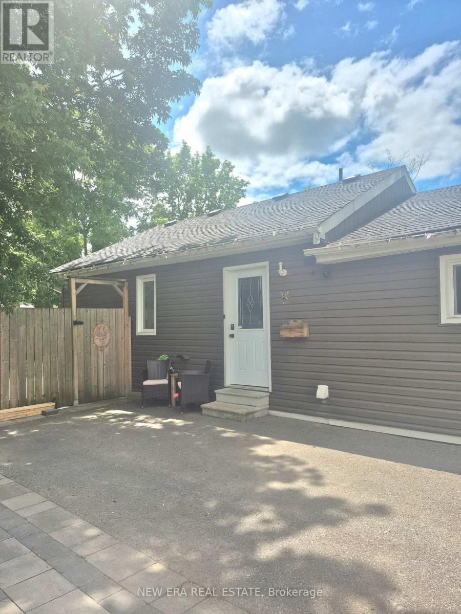 779 Chamberlain Street, Peterborough (Otonabee Ward 1), Ontario  K9J 4M2 - Photo 4 - X13701310