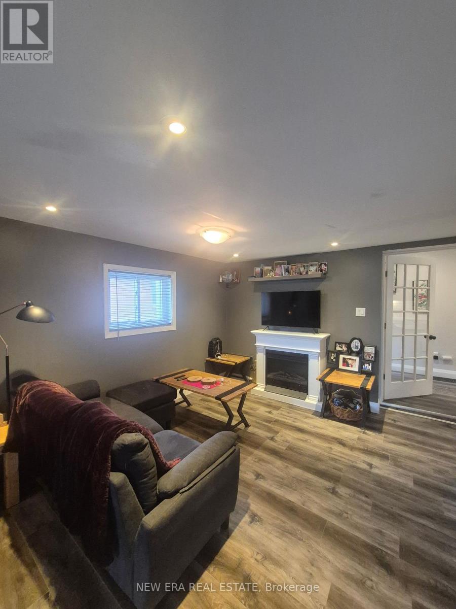 779 Chamberlain Street, Peterborough (Otonabee Ward 1), Ontario  K9J 4M2 - Photo 5 - X13701310
