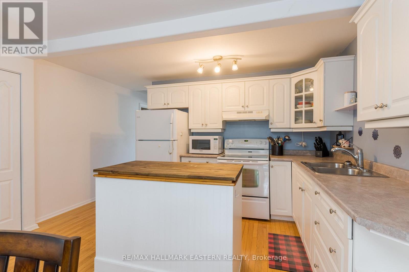 767 Duffus Street, Peterborough (Otonabee Ward 1), Ontario  K9J 4K3 - Photo 12 - X13702206