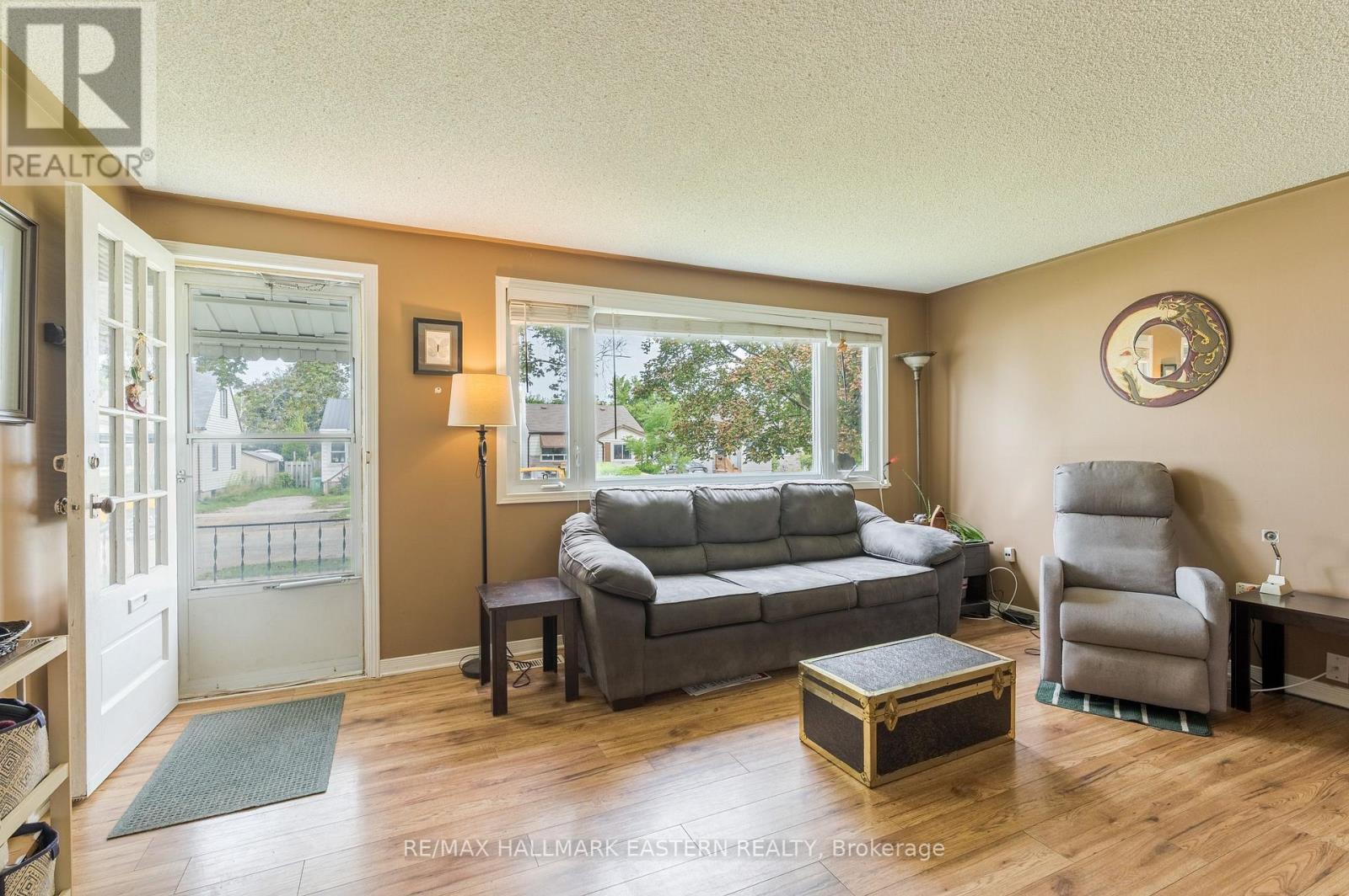 767 Duffus Street, Peterborough (Otonabee Ward 1), Ontario  K9J 4K3 - Photo 4 - X13702206