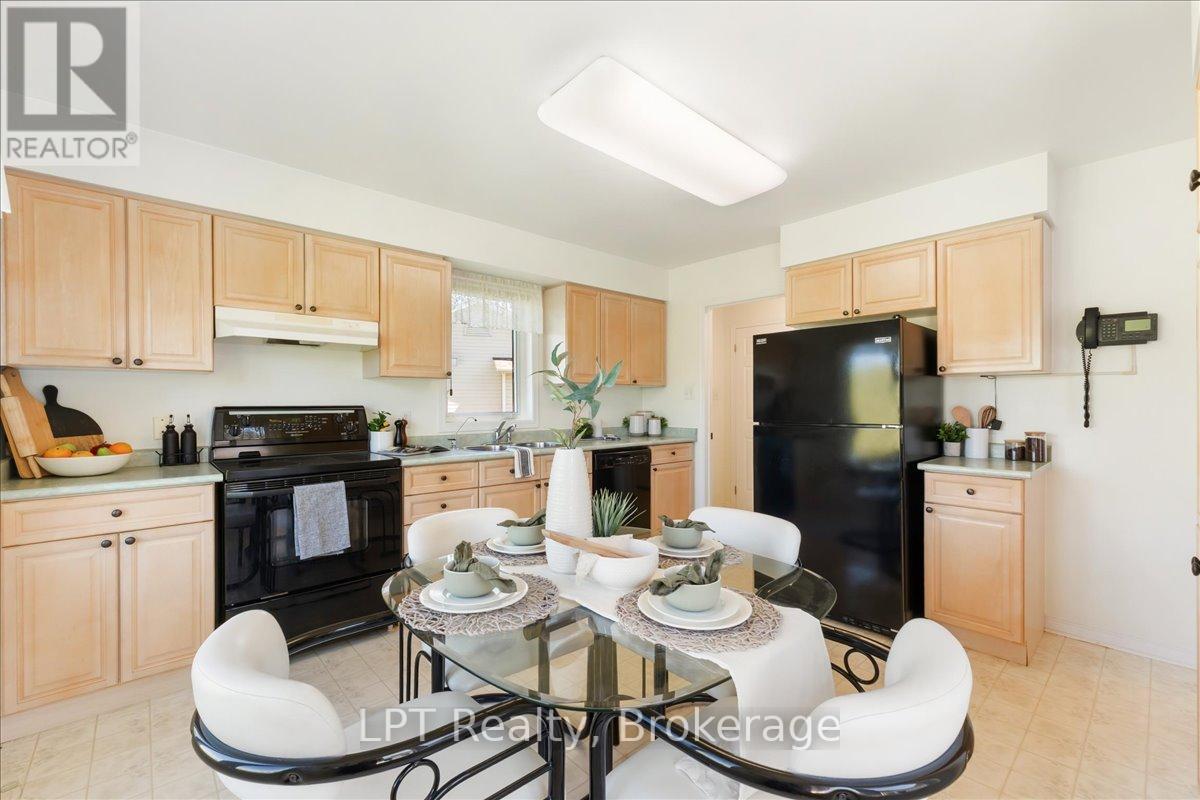 5 Niagara Trail, Clarington (Bowmanville), Ontario  L1B 1A2 - Photo 19 - E13702478