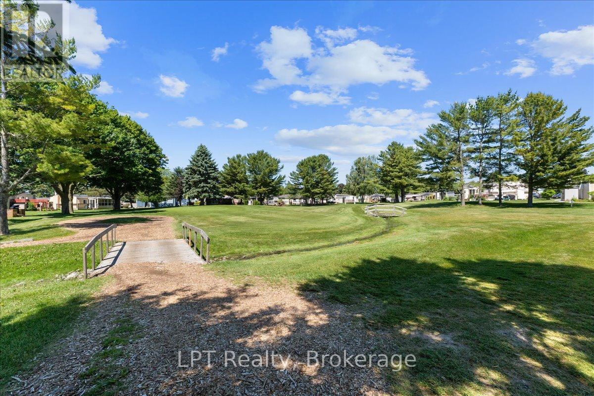 5 Niagara Trail, Clarington (Bowmanville), Ontario  L1B 1A2 - Photo 46 - E13702478