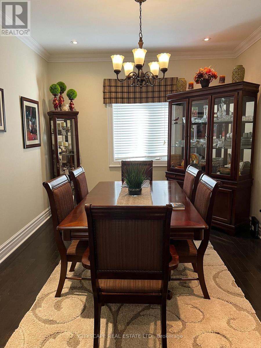 4 Power Court, Kawartha Lakes (Lindsay), Ontario  K9V 0C6 - Photo 2 - X13703754