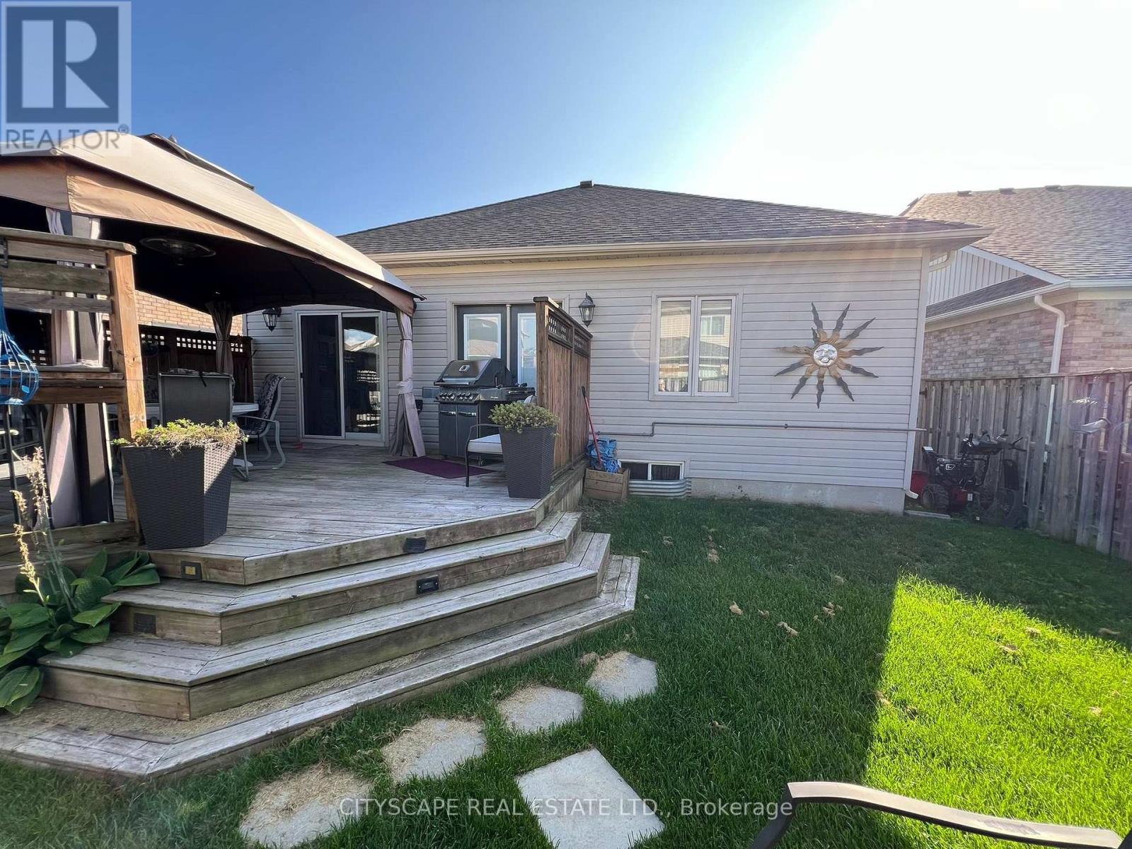 4 Power Court, Kawartha Lakes (Lindsay), Ontario  K9V 0C6 - Photo 22 - X13703754