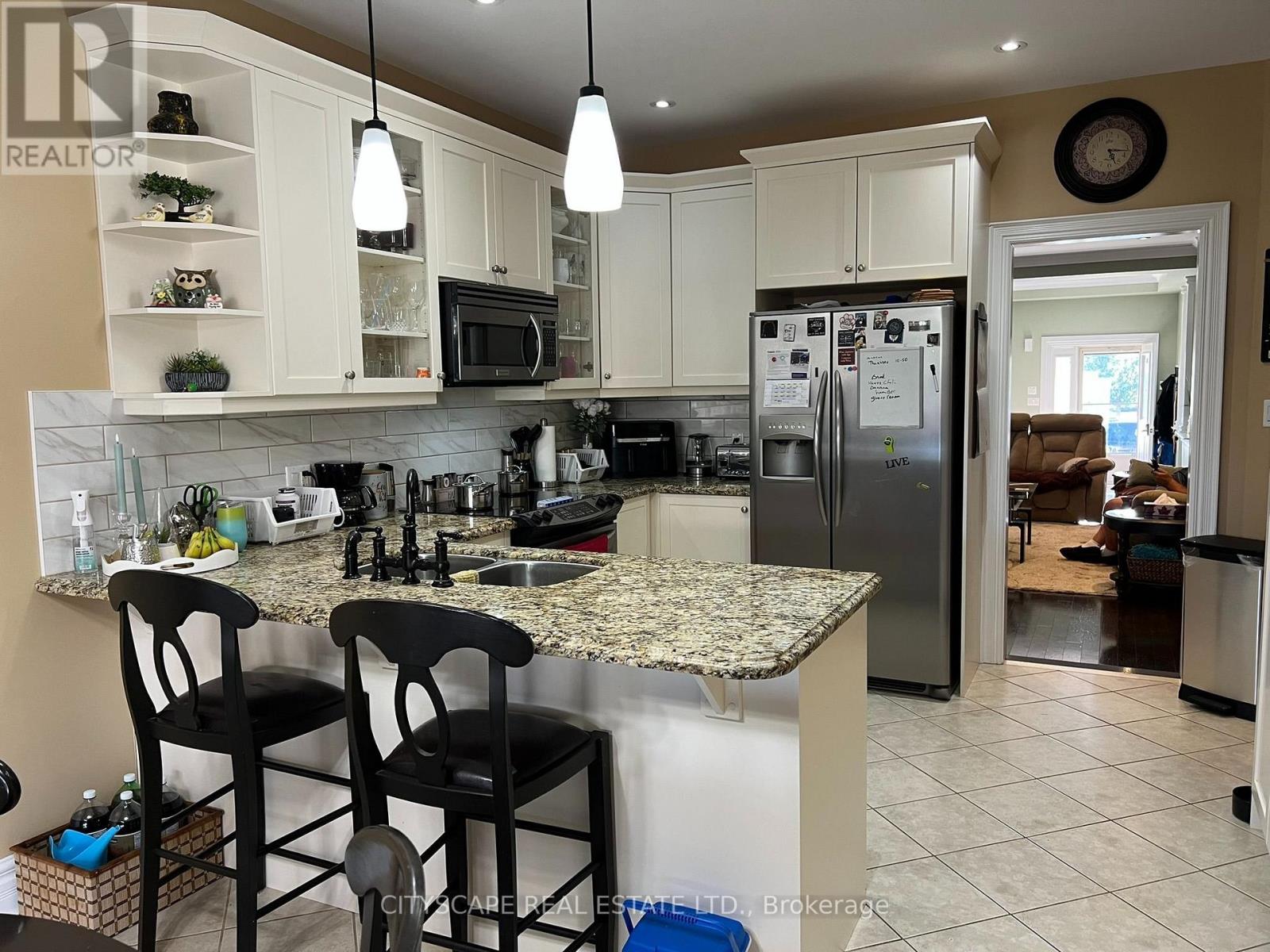 4 Power Court, Kawartha Lakes (Lindsay), Ontario  K9V 0C6 - Photo 8 - X13703754