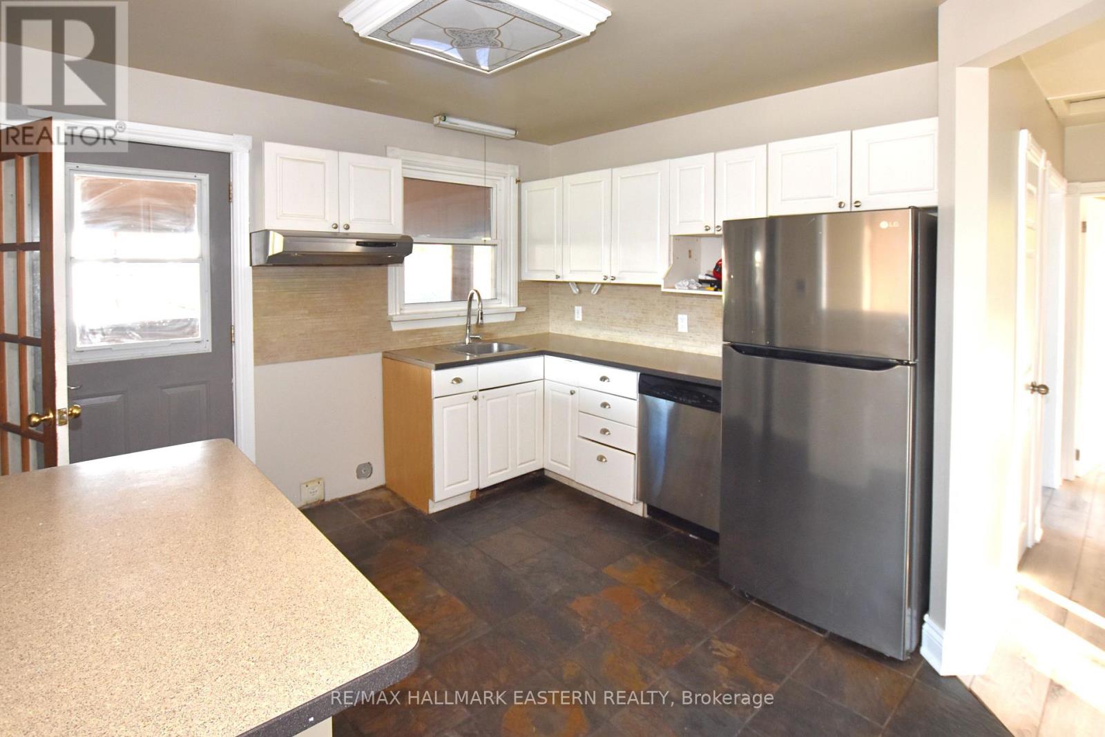 289 Bennet Street, Peterborough (Northcrest Ward 5), Ontario  K9H 5B8 - Photo 12 - X13703830