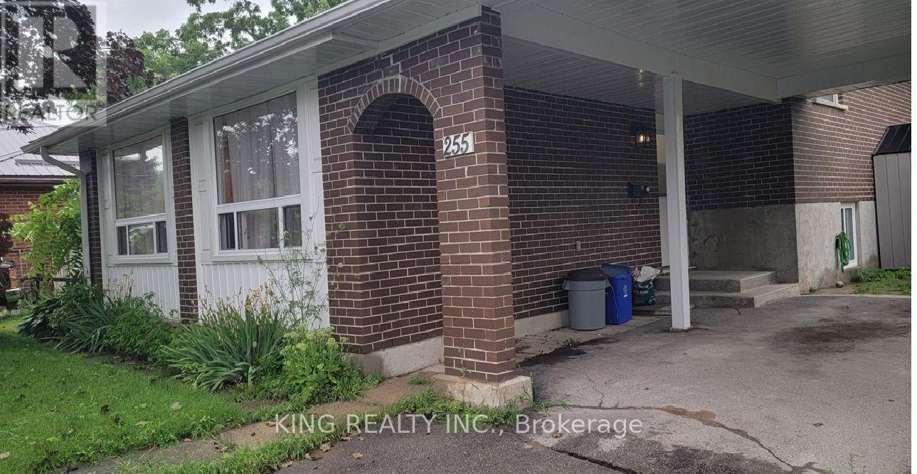 255 WOODWARD AVENUE, selwyn, Ontario
