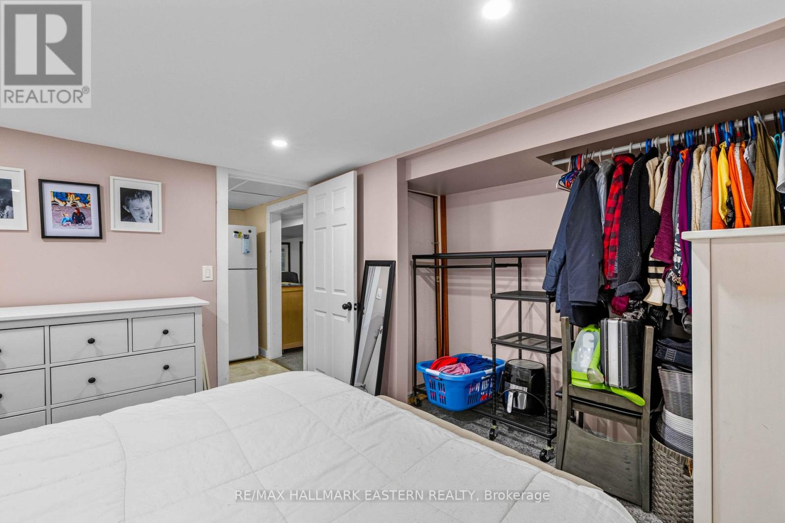 420 Edison Avenue, Peterborough (Otonabee Ward 1), Ontario  K9J 4G3 - Photo 27 - X13705090