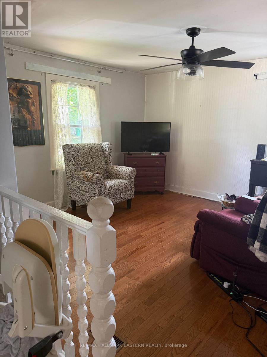413 Bellevue Street, Peterborough (Northcrest Ward 5), Ontario  K9H 5G5 - Photo 6 - X13705694