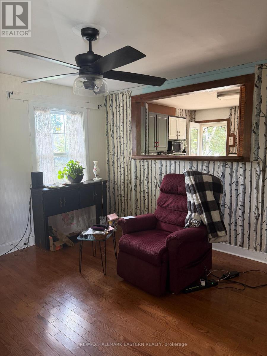 413 Bellevue Street, Peterborough (Northcrest Ward 5), Ontario  K9H 5G5 - Photo 7 - X13705694