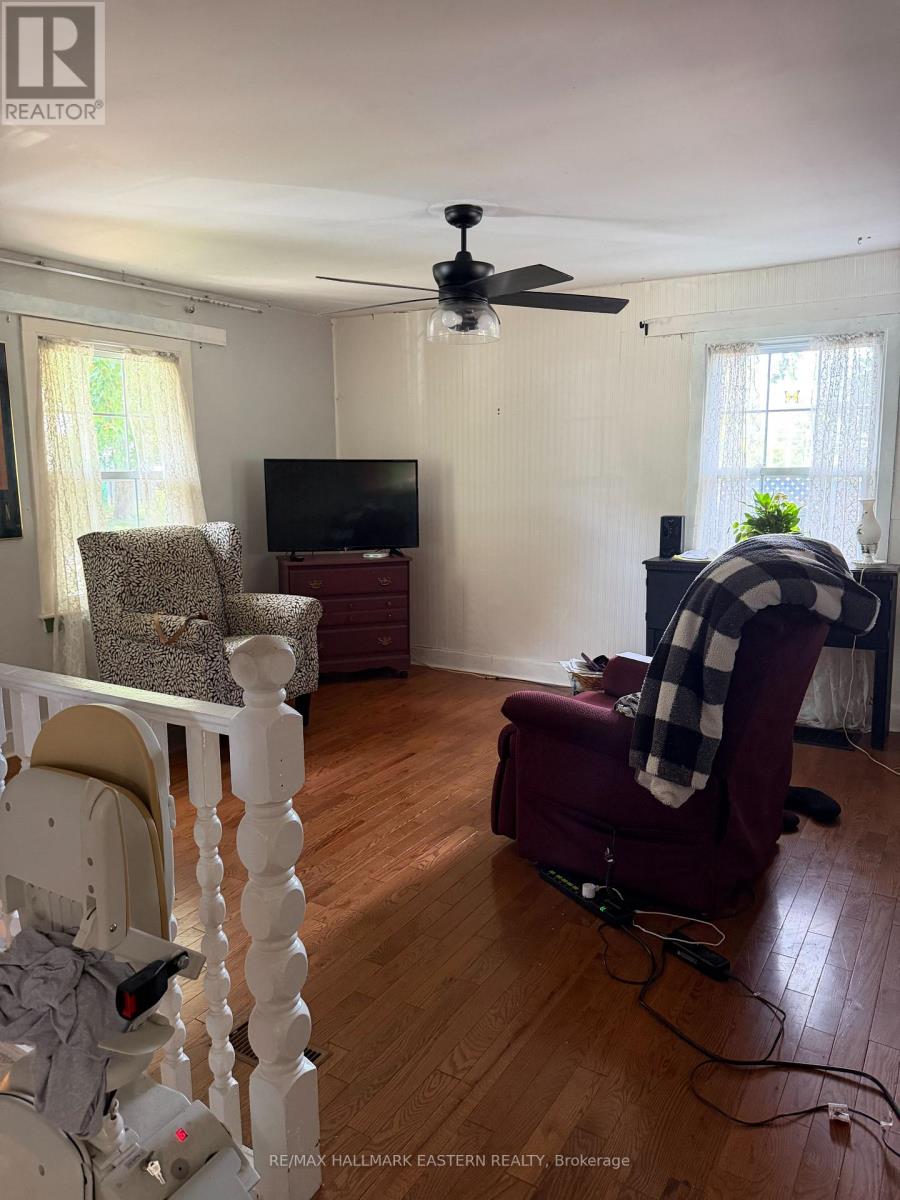 413 Bellevue Street, Peterborough (Northcrest Ward 5), Ontario  K9H 5G5 - Photo 8 - X13705694