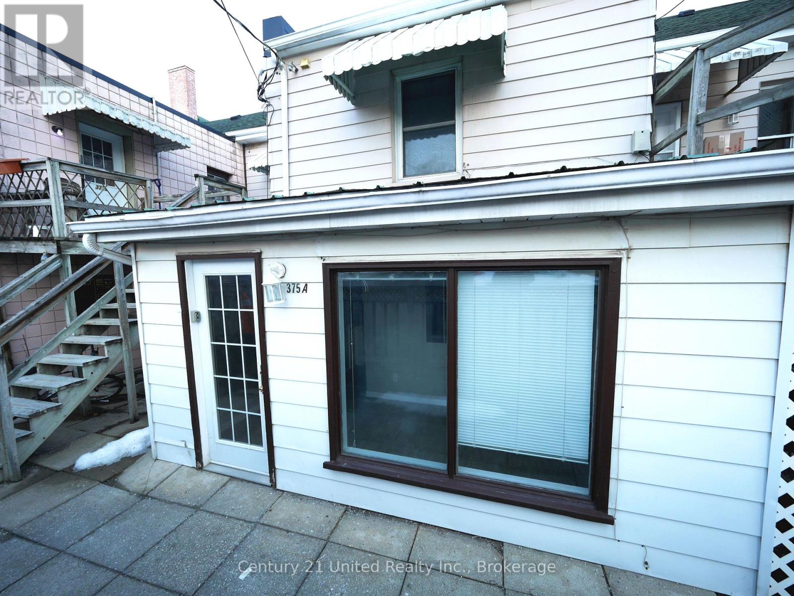 375a Queen Street, Peterborough (Town Ward 3), Ontario  K9H 3J7 - Photo 2 - X13705698