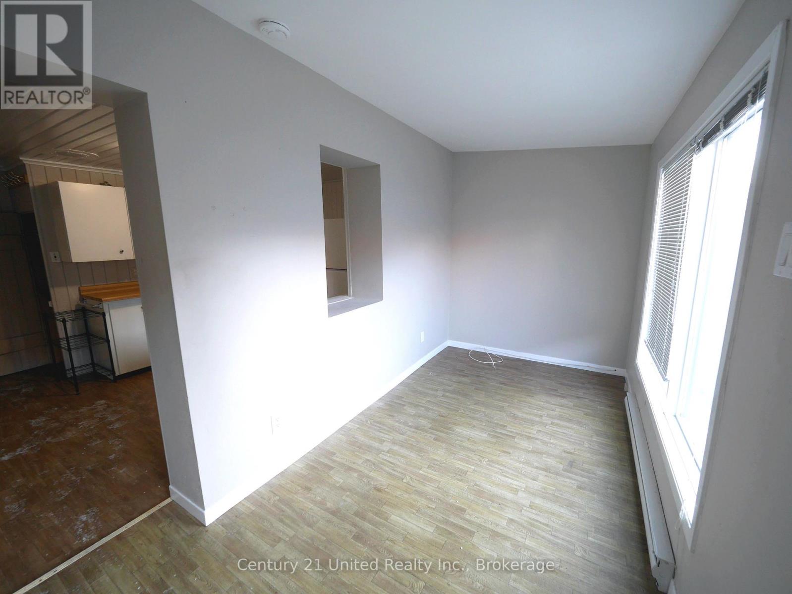 375a Queen Street, Peterborough (Town Ward 3), Ontario  K9H 3J7 - Photo 5 - X13705698