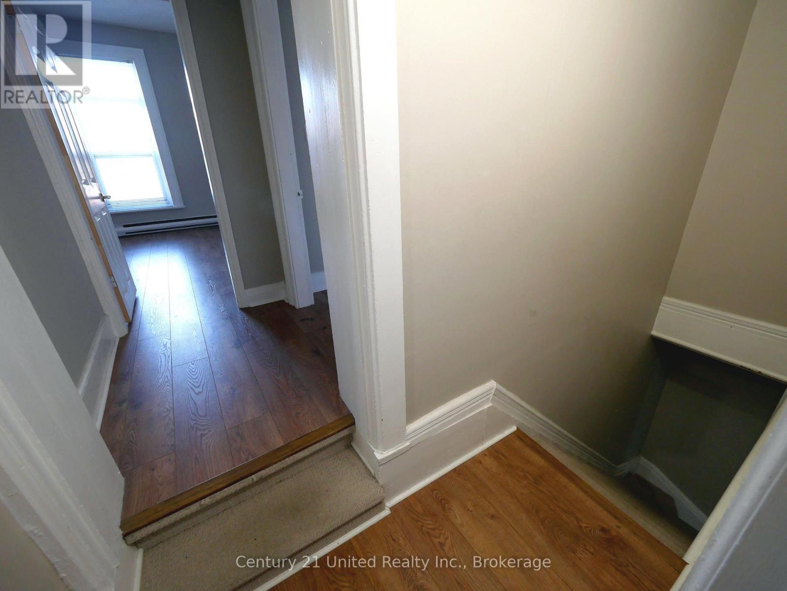 375a Queen Street, Peterborough (Town Ward 3), Ontario  K9H 3J7 - Photo 9 - X13705698