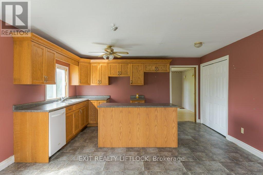 194 County Rd 10, Cavan Monaghan (Cavan Twp), Ontario  L0A 1G0 - Photo 8 - X13706406