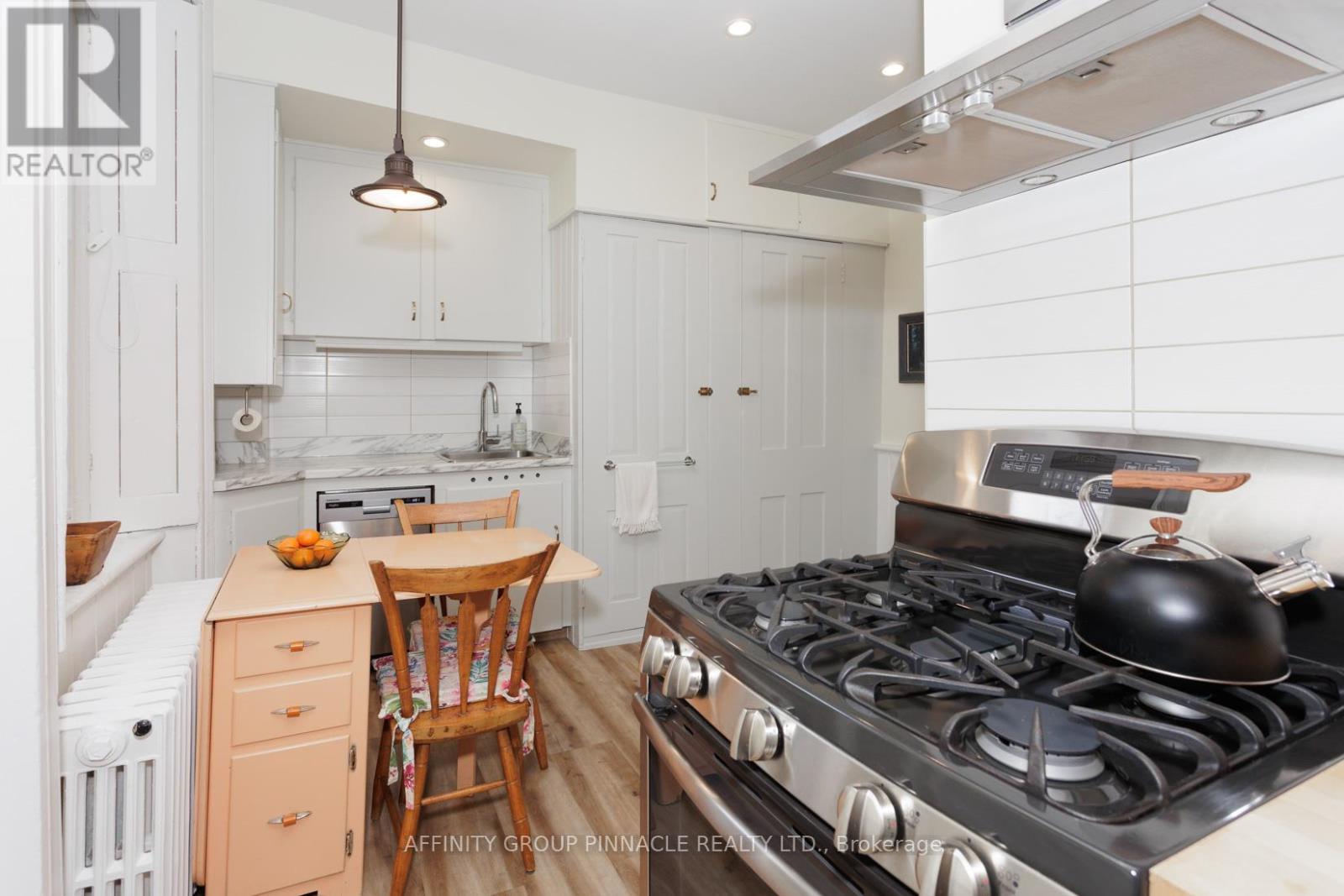 12 Russell Street E, Kawartha Lakes (Lindsay), Ontario  K9V 1Z8 - Photo 19 - X13706448