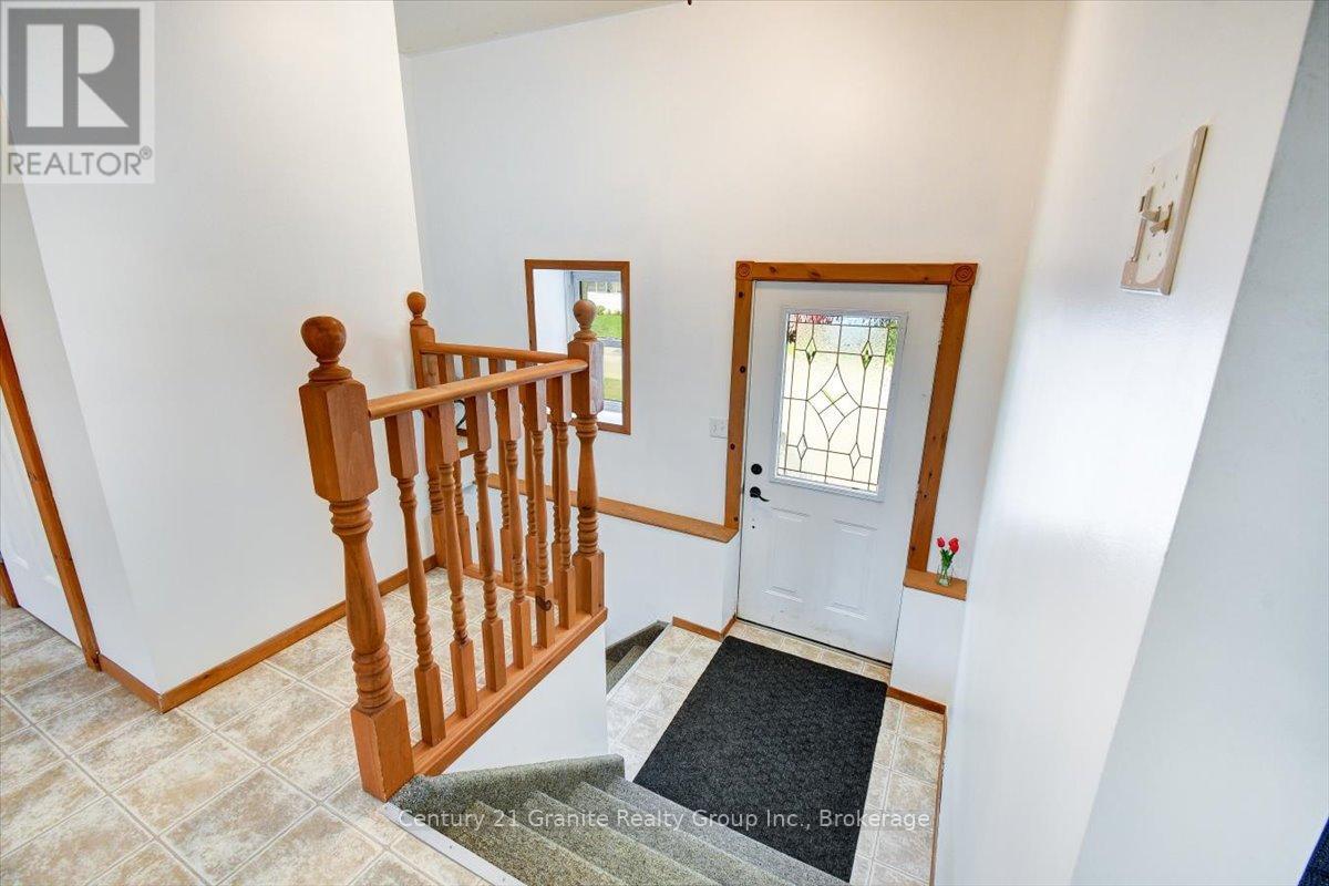 66 Hastings Street S, Bancroft (Bancroft Ward), Ontario  K0L 1C0 - Photo 4 - X13706450