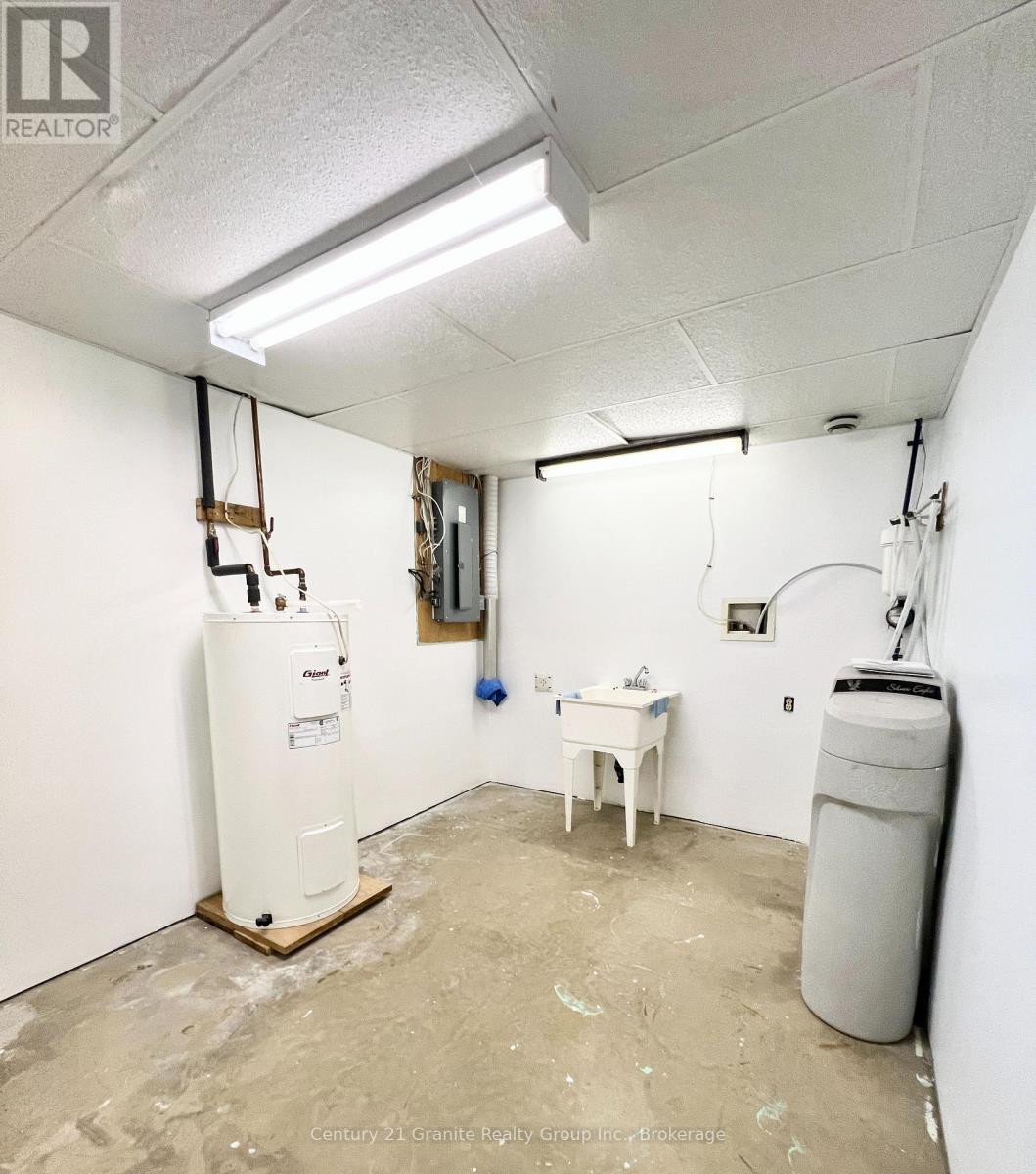 66 Hastings Street S, Bancroft (Bancroft Ward), Ontario  K0L 1C0 - Photo 41 - X13706450