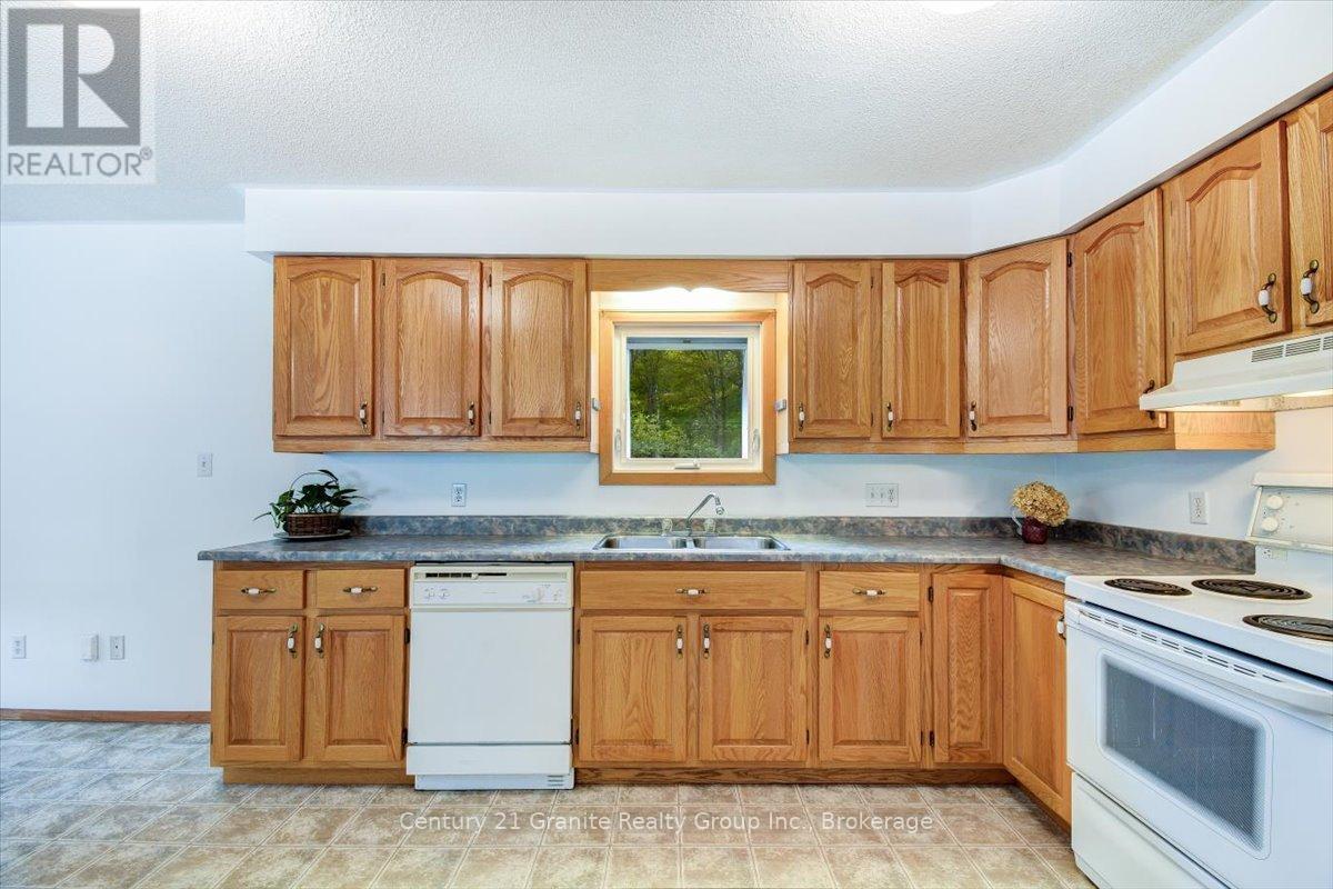 66 Hastings Street S, Bancroft (Bancroft Ward), Ontario  K0L 1C0 - Photo 5 - X13706450