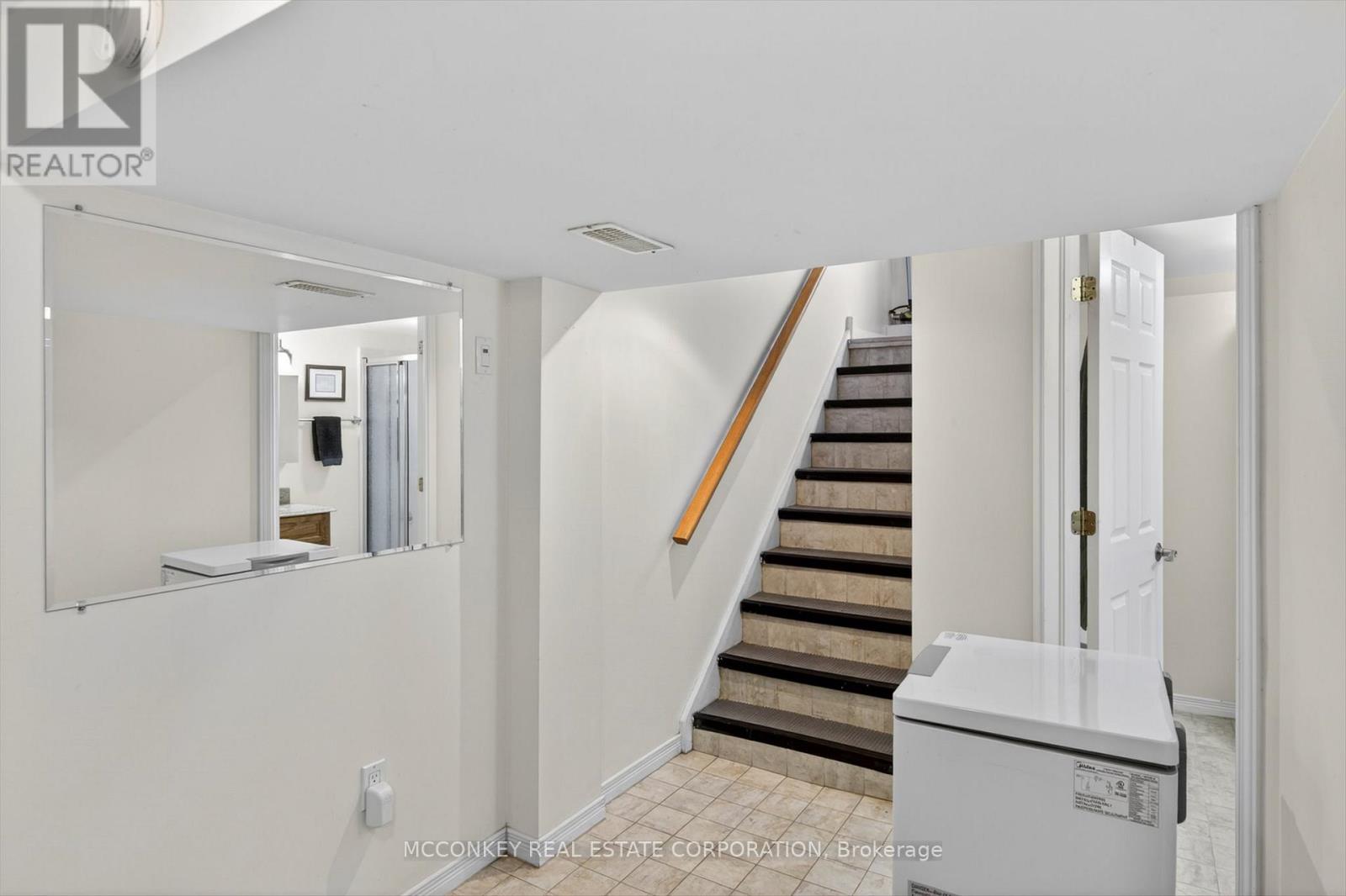 834 Crowley Crescent, Peterborough (Monaghan Ward 2), Ontario  K9J 6P7 - Photo 18 - X13706546