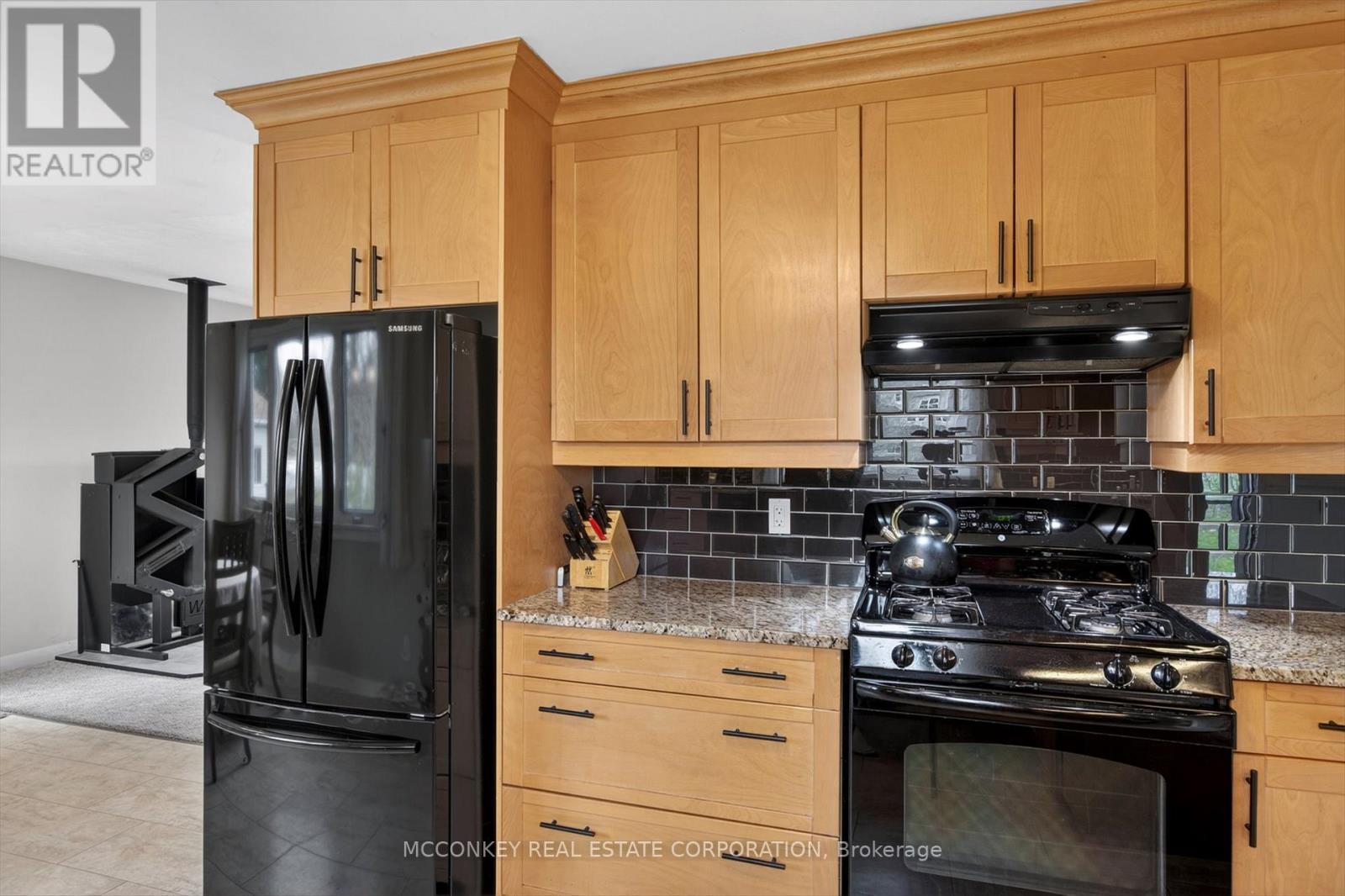834 Crowley Crescent, Peterborough (Monaghan Ward 2), Ontario  K9J 6P7 - Photo 8 - X13706546