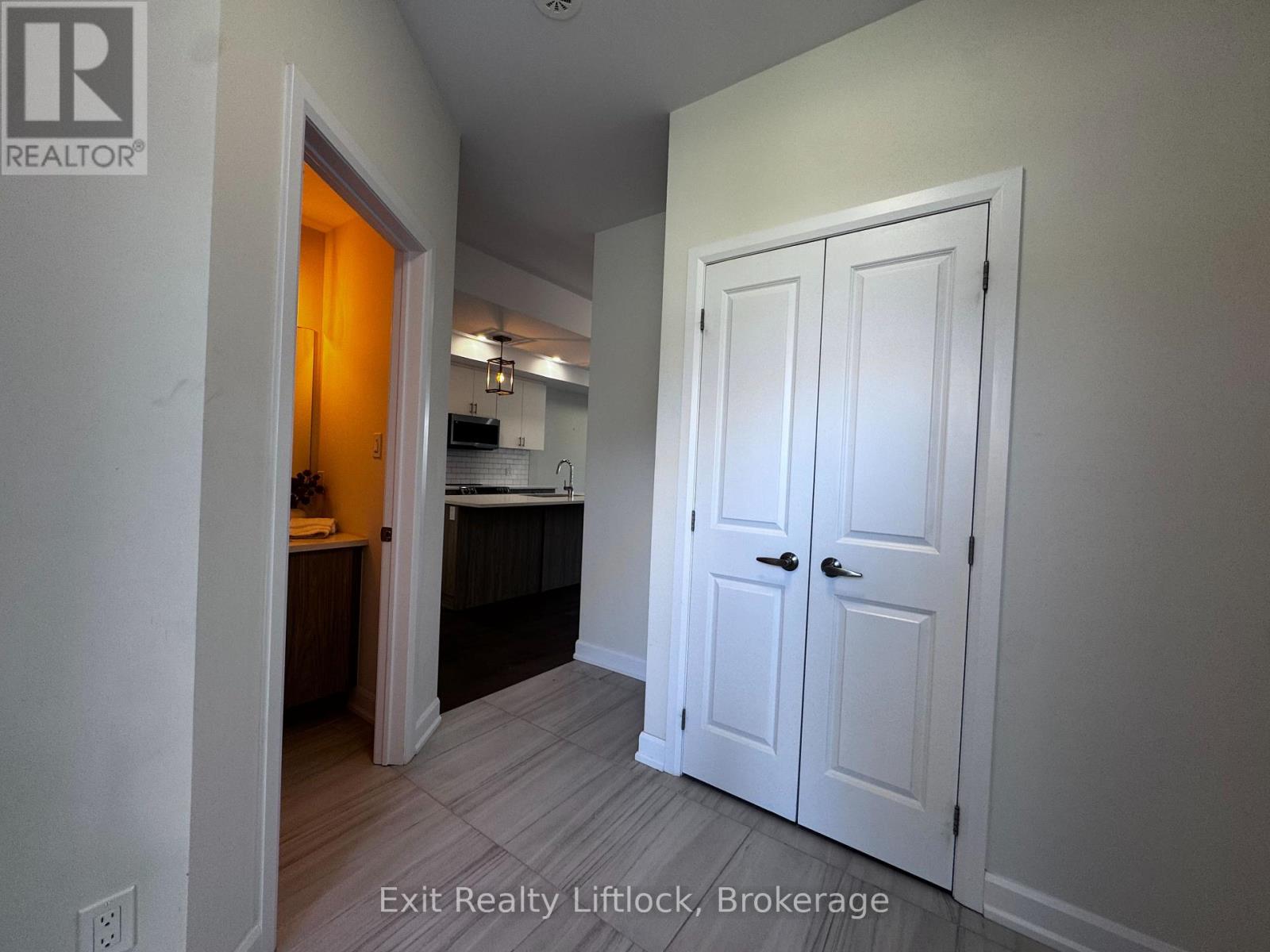 949 Bamford Terrace, Peterborough (Monaghan Ward 2), Ontario  K9K 0H1 - Photo 5 - X13707060