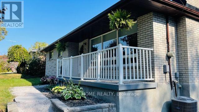 251 Mill Street N, Clarington (Newcastle), Ontario  L1B 1J3 - Photo 2 - E13706952